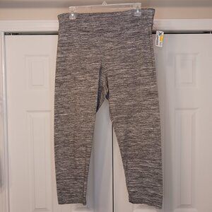 #357 3/$18 - Time and Tru Gray/White Leggings Size Large